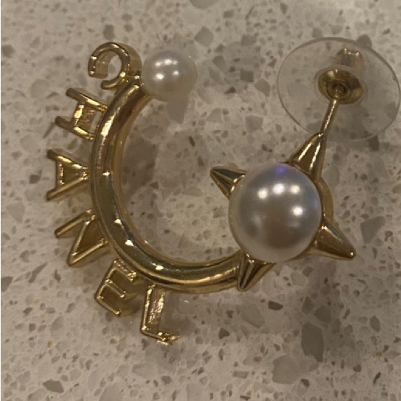 Gold Chanel Earrings Pearl Star with Hoop - Picture 3 of 3